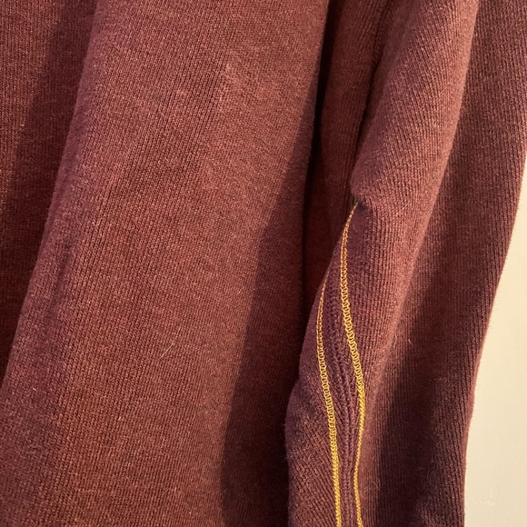 ~Tommy Bahama Red Split Neck Sweatshirt Sz. L *EUC MSRP: $110+tax - Picture 2 of 8